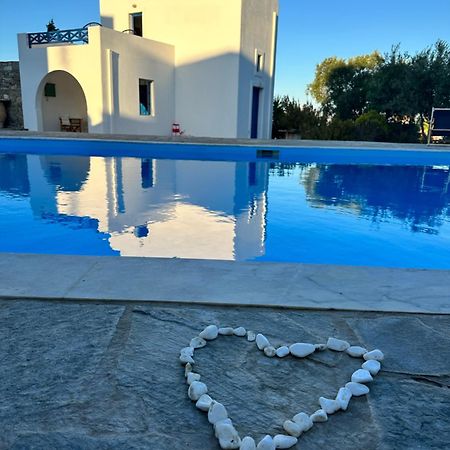 Iliopetra Studios Chrisi Akti  Exteriör bild