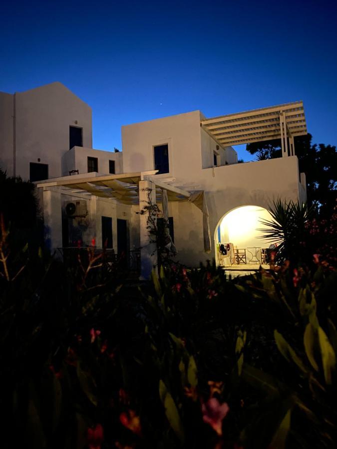Iliopetra Studios Chrisi Akti  Exteriör bild