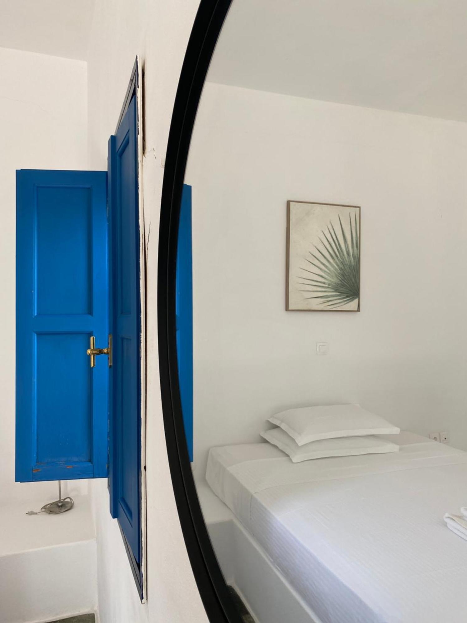 Iliopetra Studios Chrisi Akti  Exteriör bild