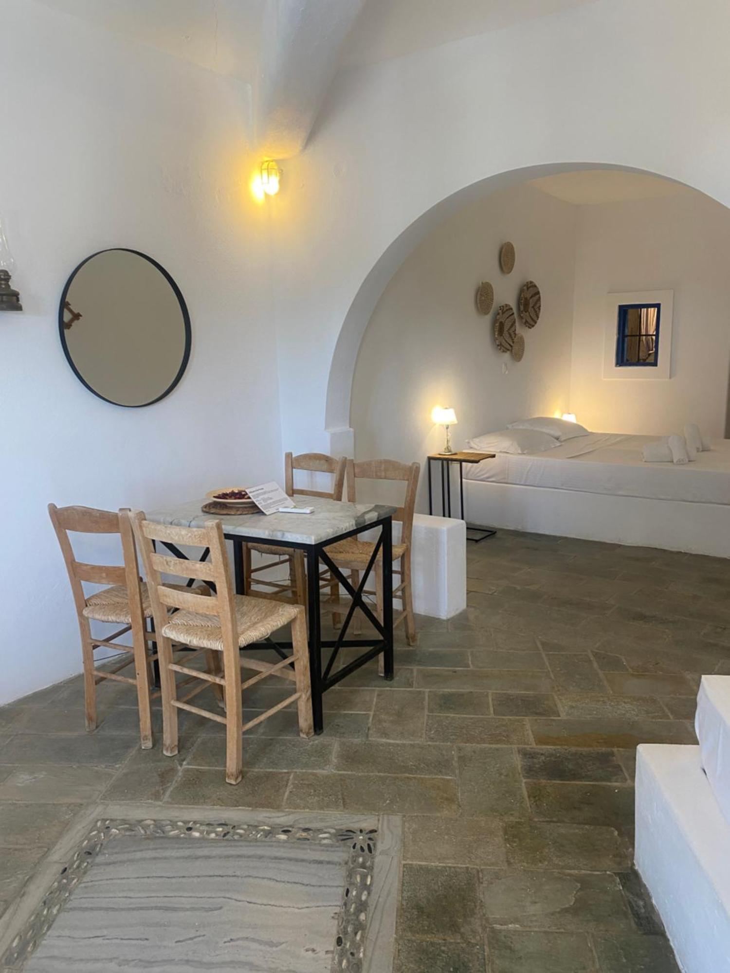 Iliopetra Studios Chrisi Akti  Exteriör bild